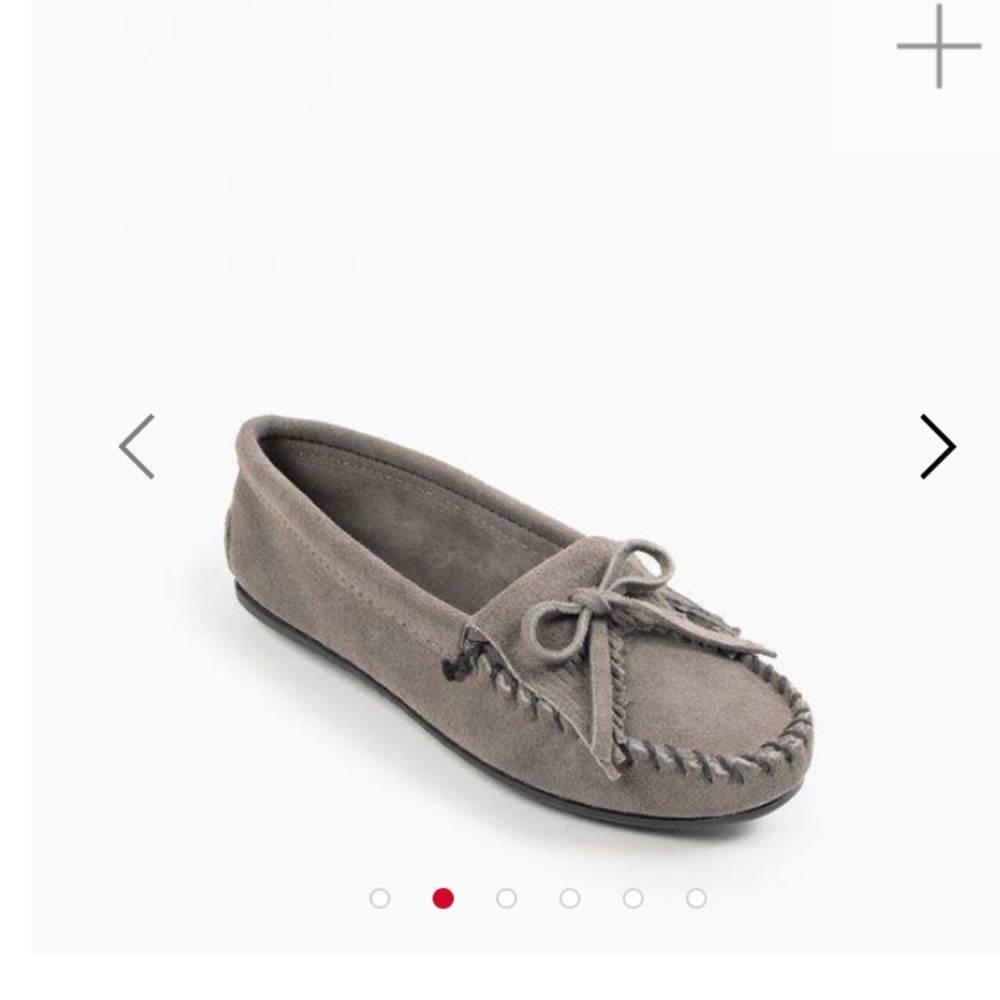 Minnetonka Hard Sole Moccasin